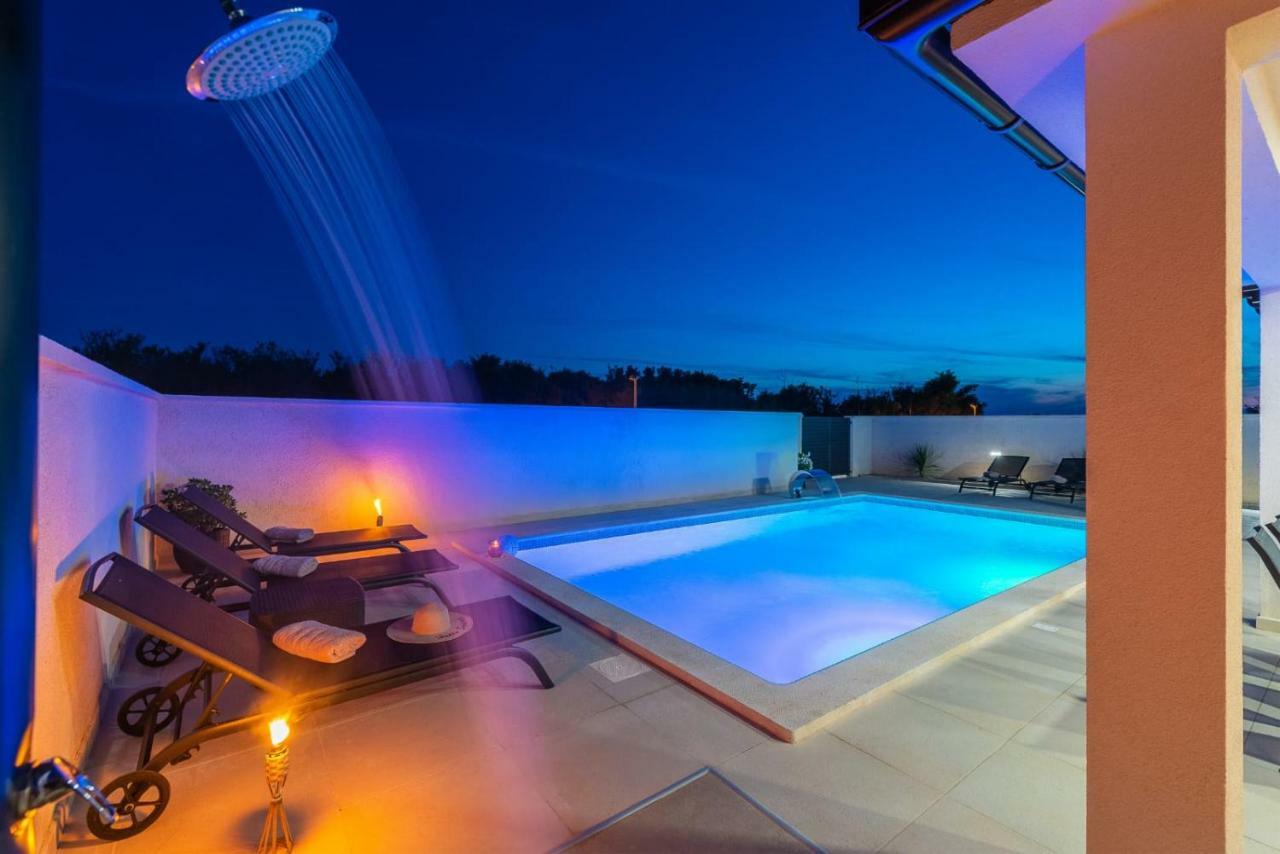 Villas Sabun - Modern House With Heated Pool Privlaka  Dış mekan fotoğraf