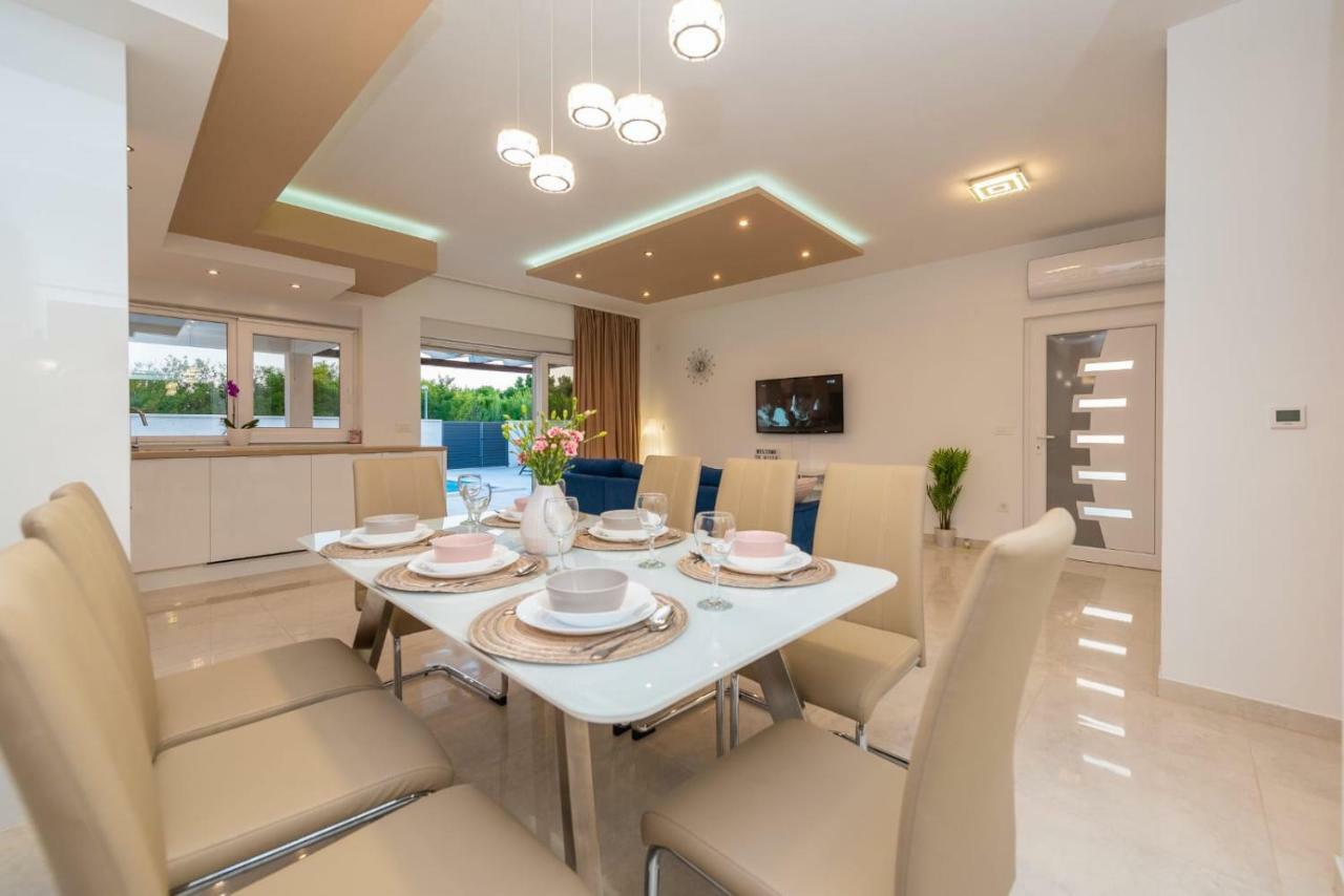 Villas Sabun - Modern House With Heated Pool Privlaka  Dış mekan fotoğraf